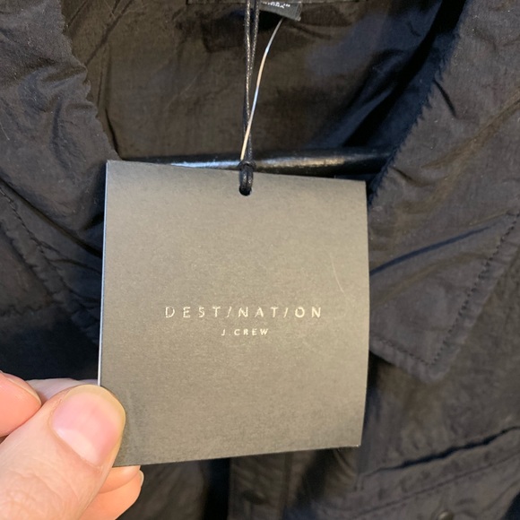 Destination garment-dyed packable nylon jacket - Picture 4 of 8